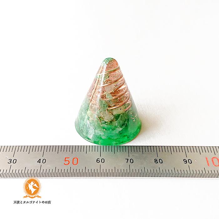 アセンションクラウン〜アース・スターチャクラ ミニ円すい エメラルド オルゴナイト | 3枚目