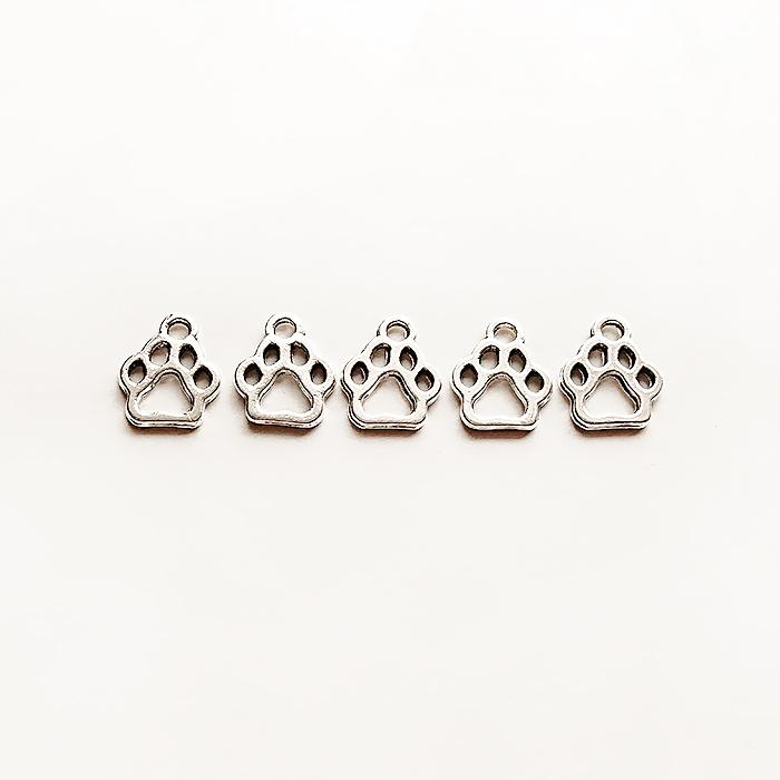 小さな肉球のチャーム 各色5個セット ゴールド シルバー オルゴナイト ハンドメイド パーツ | 6枚目